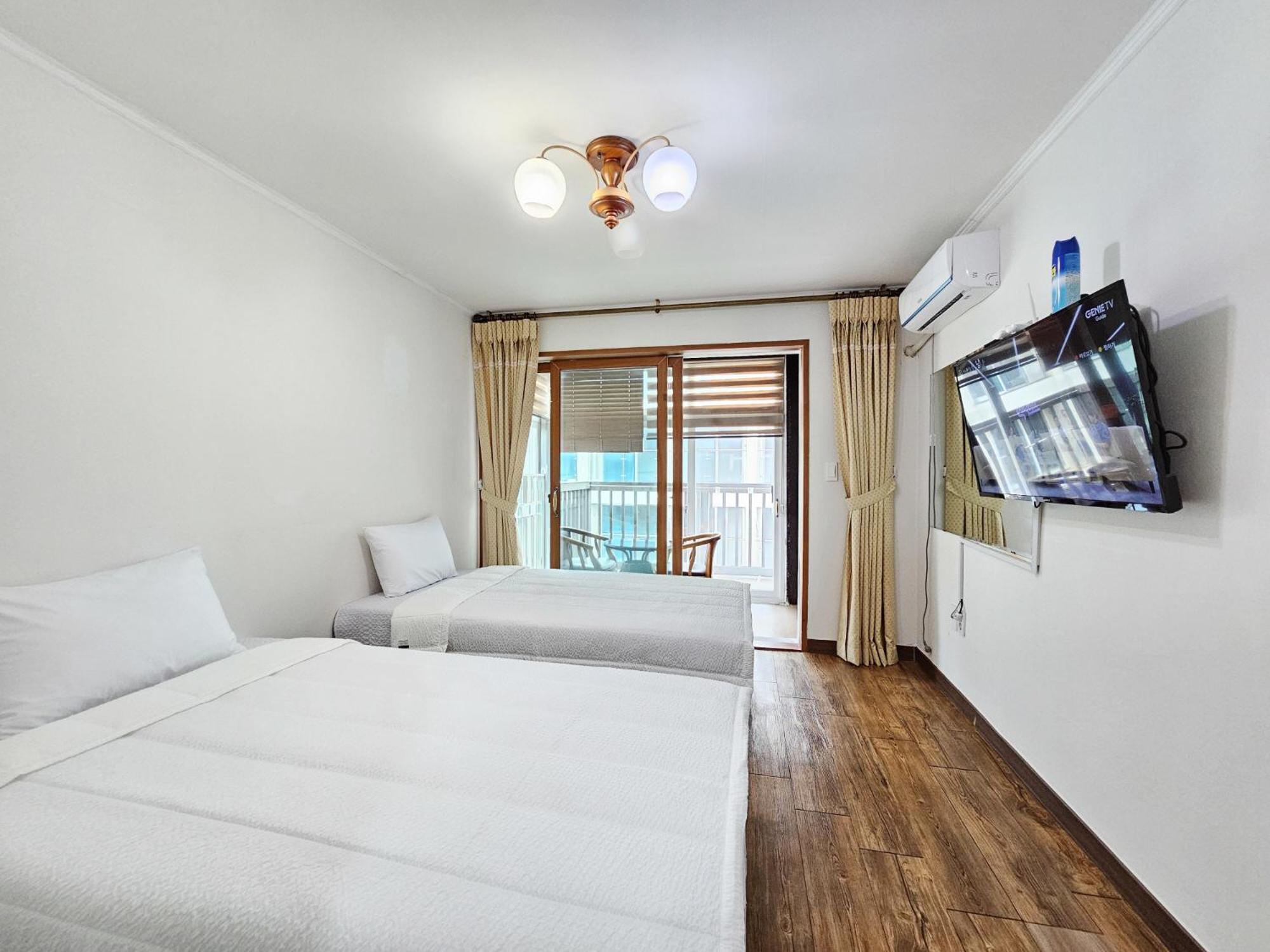 Seongsan Sunrise Pension Σεογκουίπο Εξωτερικό φωτογραφία
